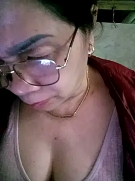 Snapshot of small-house123 chatting on February 20, 2026, 6:26 am small-house123 online show from February 20, 2026, 6:26 am