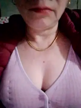 Snapshot of small-house123 chatting on February 11, 2026, 1:55 pm small-house123 online show from February 11, 2026, 1:55 pm