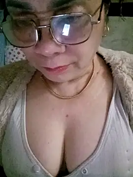 Snapshot of small-house123 chatting on February 25, 2026, 12:00 am small-house123 online show from February 25, 2026, 12:00 am