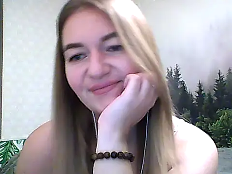 CandyOLimeX online show from November 16, 2025, 10:46 pm