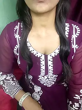 Snapshot of Hey_shiviii chatting on February 20, 2026, 11:01 am Hey shiviii online show from February 20, 2026, 11:01 am