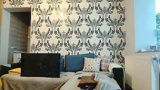 Snapshot of CharmingPearl chatting on December 22, 2025, 7:30 am CharmingPearl online show from December 22, 2025, 7:30 am