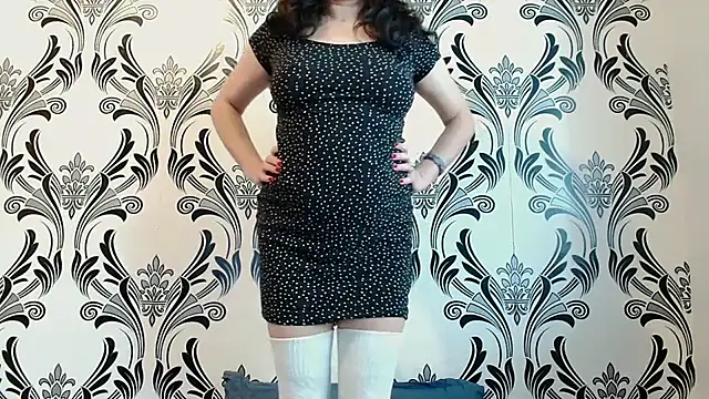 Snapshot of CharmingPearl chatting on February 7, 2026, 8:11 am CharmingPearl online show from February 7, 2026, 8:11 am