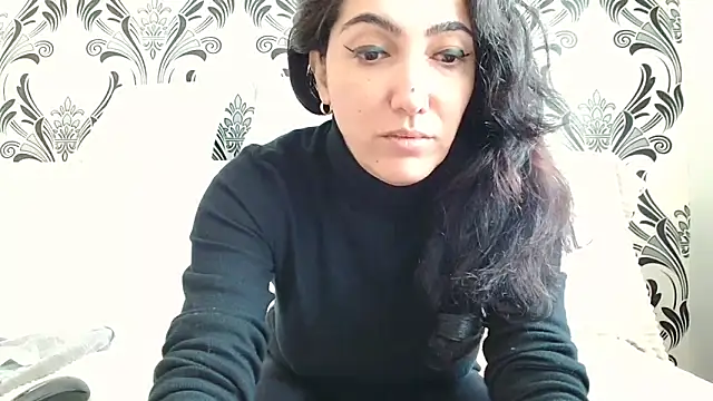 CharmingPearl online show from March 4, 2026, 8:44 am