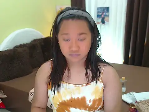 XxgiganticoliviacummerxX online show from February 3, 2026, 6:51 am