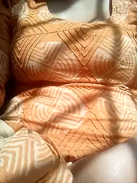 Snapshot of Tina_250 chatting on January 6, 2026, 7:45 am Tina 250 online show from January 6, 2026, 7:45 am