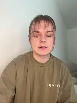 LisaFreierxx online show from May 12, 2026, 2:45 pm