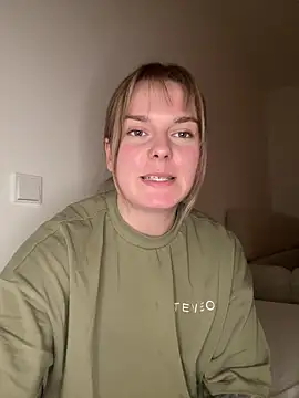 LisaFreierxx online show from May 9, 2026, 9:07 pm