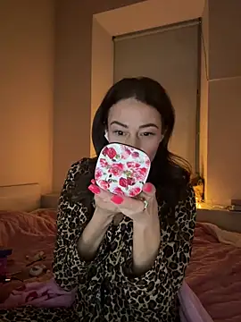 Snapshot of Sindy_Energy chatting on January 31, 2026, 8:51 pm Sindy Energy online show from January 31, 2026, 8:51 pm