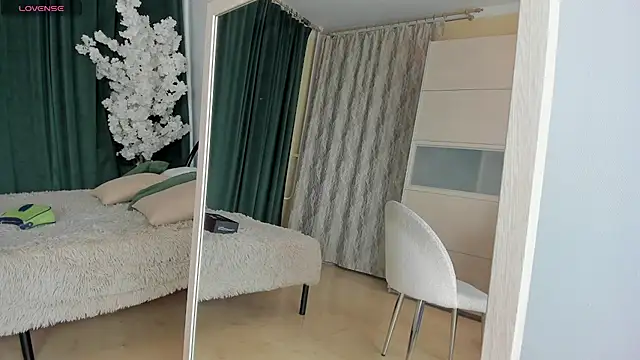 MadisonMongomeri online show from November 23, 2025, 2:10 am