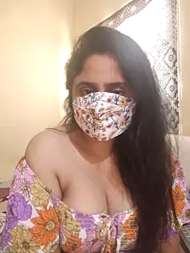 Snapshot of mouni499 chatting on December 14, 2025, 8:31 am mouni499 online show from December 14, 2025, 8:31 am