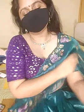 mouni499 online show from May 29, 2026, 3:18 pm