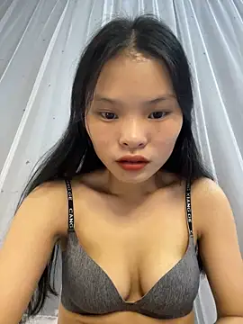 lung-linh online show from November 5, 2025, 4:10 pm