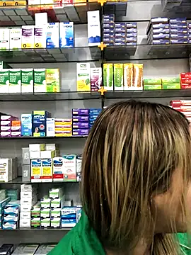 imoly  online show from November 4, 2025, 12:31 pm