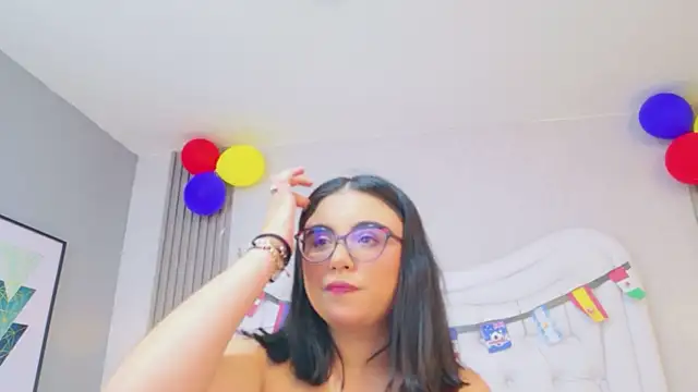 Snapshot of ScarlettPetrova chatting on July 1, 2026, 11:21 am ScarlettPetrova online show from July 1, 2026, 11:21 am