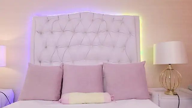 Snapshot of ScarlettPetrova chatting on February 3, 2026, 11:59 am ScarlettPetrova online show from February 3, 2026, 11:59 am