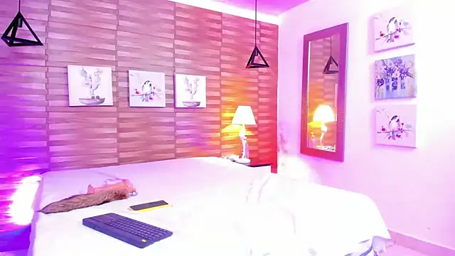 Mia Sensation  online show from February 18, 2026, 7:21 pm