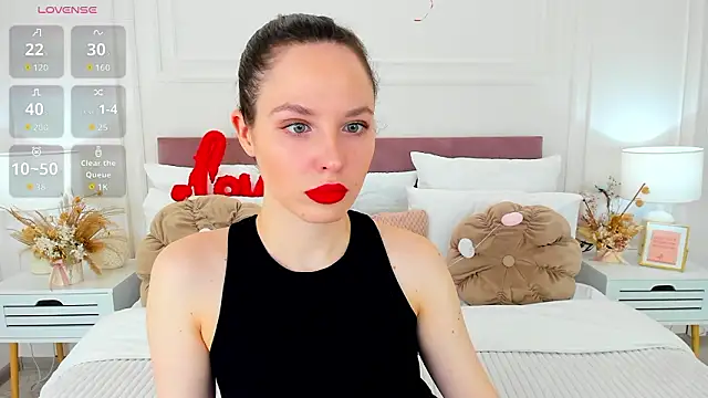 Snapshot of MonaRicci chatting on February 20, 2026, 1:24 pm MonaRicci online show from February 20, 2026, 1:24 pm