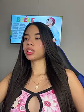 Snapshot of Milleradhara24 chatting on January 14, 2026, 11:30 pm Milleradhara24 online show from January 14, 2026, 11:30 pm