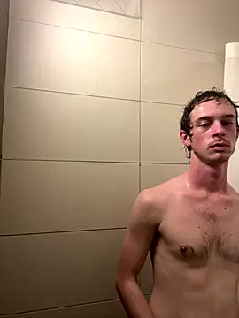 mascboyyy online show from November 11, 2025, 2:17 am