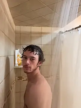 mascboyyy online show from December 3, 2025, 8:52 pm