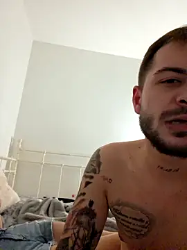 rebebia13 online show from November 26, 2025, 7:14 pm