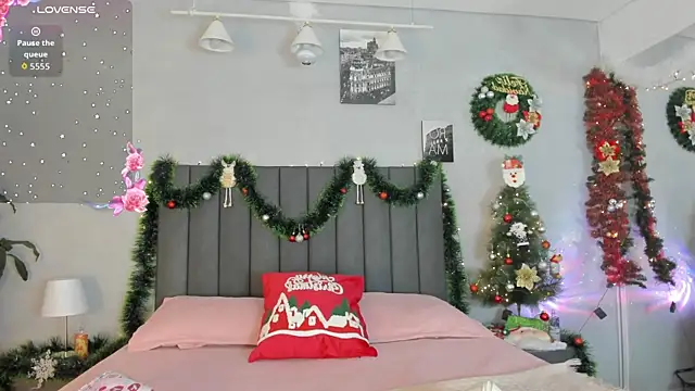 Snapshot of kendra_london chatting on November 28, 2025, 11:10 am kendra london online show from November 28, 2025, 11:10 am