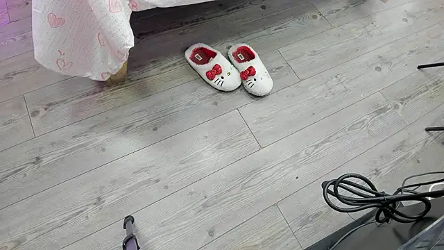 kendra london online show from March 21, 2026, 11:14 am