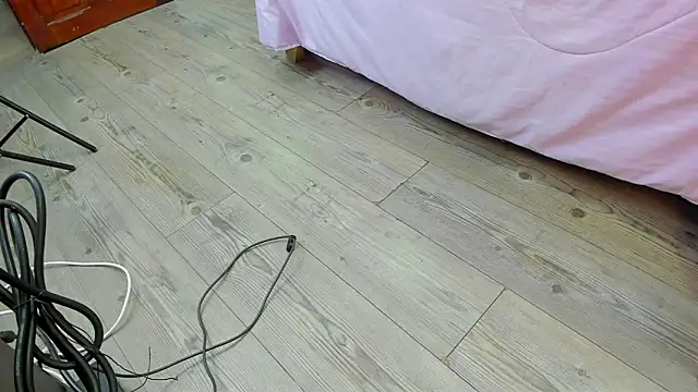 kendra london online show from February 21, 2026, 11:23 am