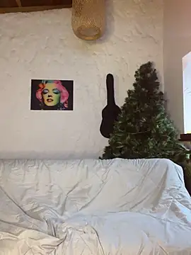 Snapshot of Megganfoxxi chatting on November 13, 2025, 12:36 am Megganfoxxi online show from November 13, 2025, 12:36 am