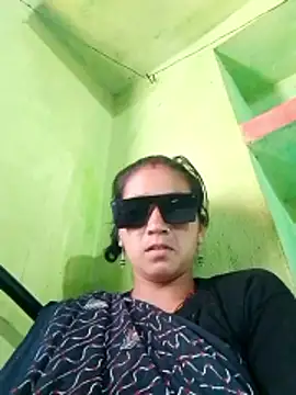 Snapshot of Sexy_monikah chatting on December 16, 2025, 8:51 am Sexy monikah online show from December 16, 2025, 8:51 am