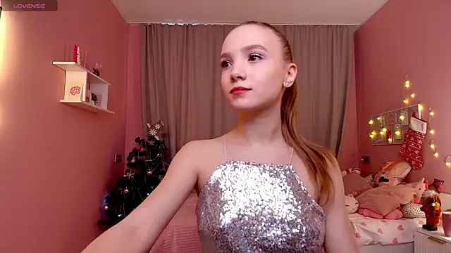 Adria Arjona online show from December 21, 2025, 7:32 am