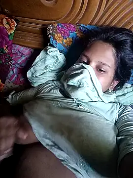 Snapshot of fluffkitty-03 chatting on November 16, 2025, 8:41 am fluffkitty-03 online show from November 16, 2025, 8:41 am