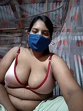 Snapshot of fluffkitty-03 chatting on November 9, 2025, 4:44 pm fluffkitty-03 online show from November 9, 2025, 4:44 pm