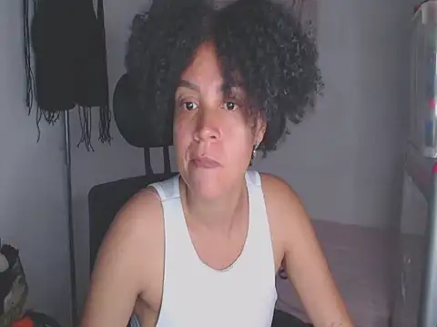 shayna cute online show from May 10, 2026, 12:36 am