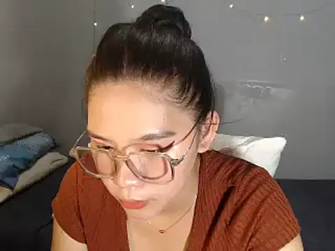 Snapshot of hotsexyreb chatting on December 20, 2025, 2:03 am hotsexyreb online show from December 20, 2025, 2:03 am