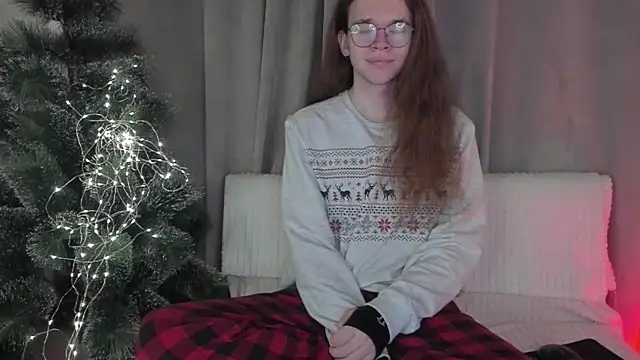 Snapshot of Mark_Glover chatting on December 18, 2025, 10:08 am Mark Glover online show from December 18, 2025, 10:08 am