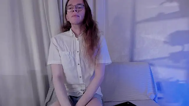 Snapshot of Mark_Glover chatting on November 29, 2025, 10:26 am Mark Glover online show from November 29, 2025, 10:26 am