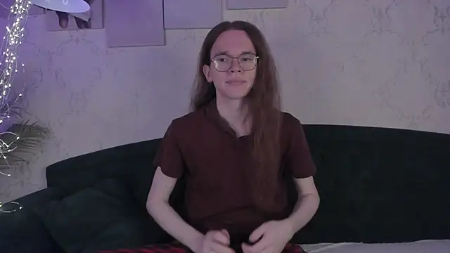 Snapshot of Mark_Glover chatting on December 20, 2025, 7:11 am Mark Glover online show from December 20, 2025, 7:11 am