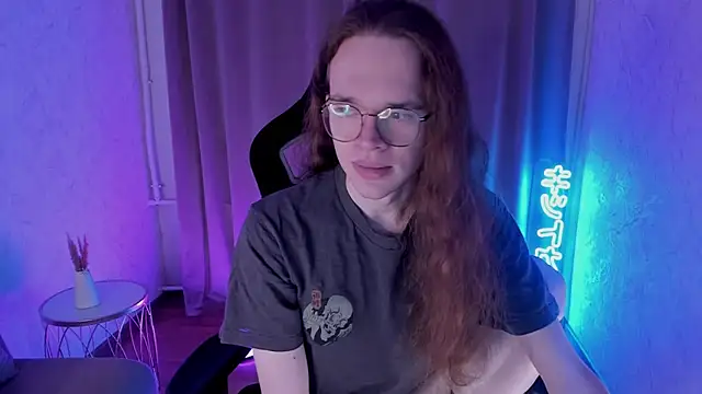 Snapshot of Mark_Glover chatting on December 3, 2025, 10:14 am Mark Glover online show from December 3, 2025, 10:14 am