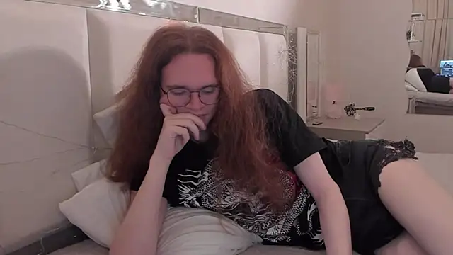 Snapshot of Mark_Glover chatting on November 13, 2025, 10:30 am Mark Glover online show from November 13, 2025, 10:30 am