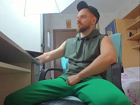 Ryanstone  online show from November 6, 2025, 3:54 am