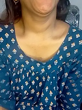 Neha533 online show from March 25, 2026, 5:23 pm