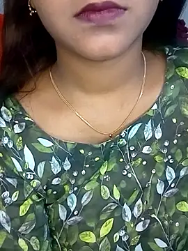 Neha533 online show from May 26, 2026, 6:17 pm
