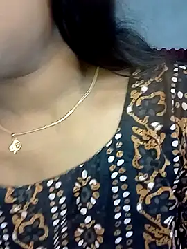 Neha533 online show from June 1, 2026, 6:18 pm