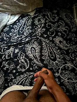 Novinhode18   online show from January 5, 2026, 8:23 pm