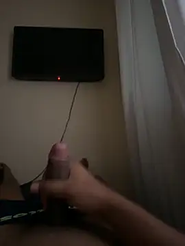 Novinhode18   online show from April 16, 2026, 7:36 pm