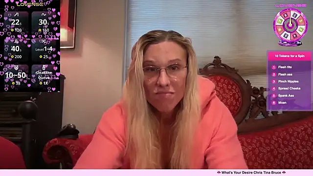 Snapshot of ChrisTinaBruce chatting on November 29, 2025, 4:51 pm ChrisTinaBruce online show from November 29, 2025, 4:51 pm