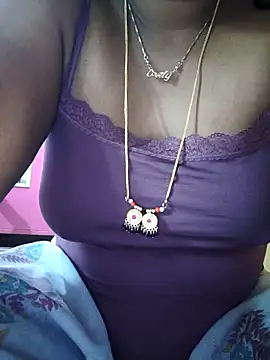 hyd couple7878 online show from November 17, 2025, 10:08 am