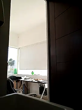 Snapshot of Yerackhip chatting on November 14, 2025, 9:40 pm Yerackhip online show from November 14, 2025, 9:40 pm